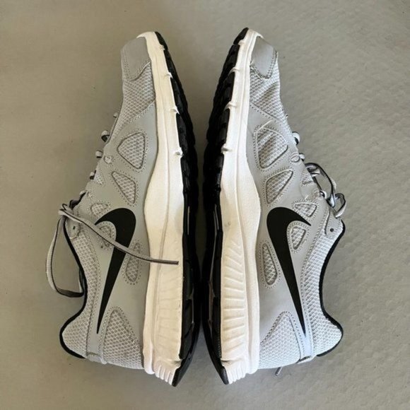 Nike Revolution 2 Men's Running Sneakers Shoes - Picture 2 of 8